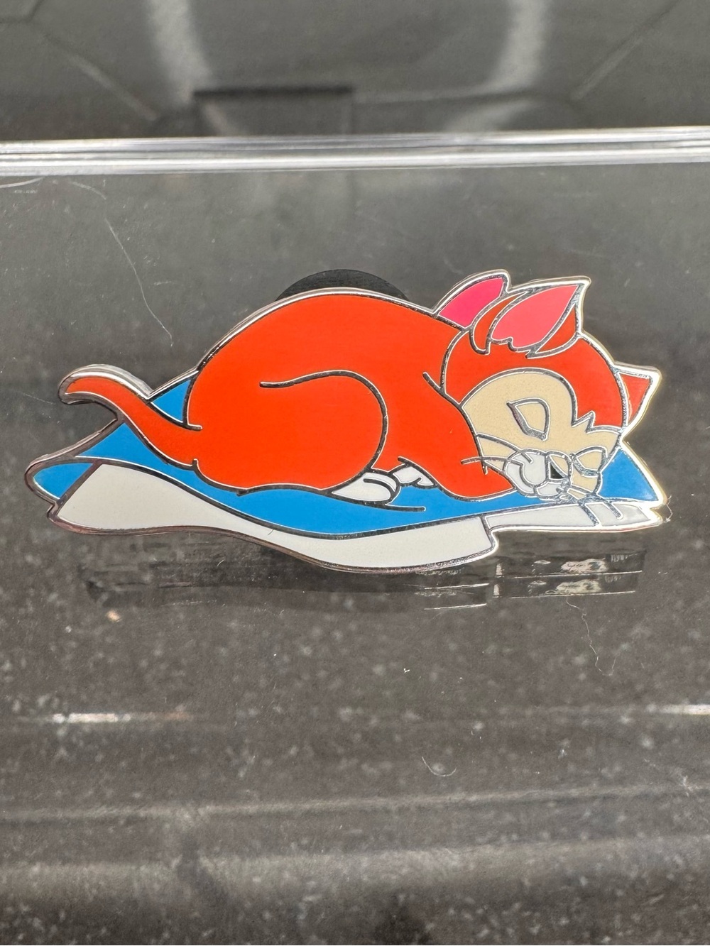 Disney Parks 2022 Sweet Dreams Sleeping Mystery Pin Alice Wonderland Dinah Cat